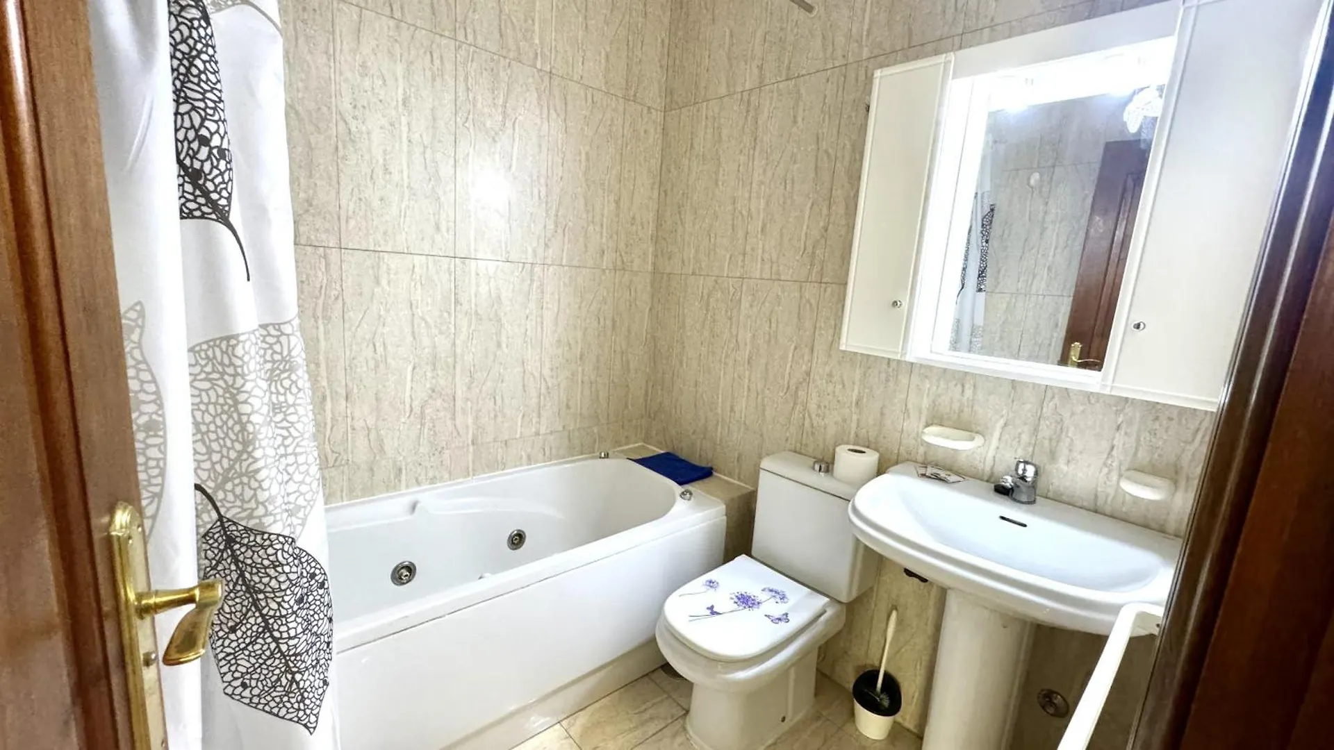 شقة Menendez Bohemian Dreams By Deihu Experiences لوس كريستيانوس