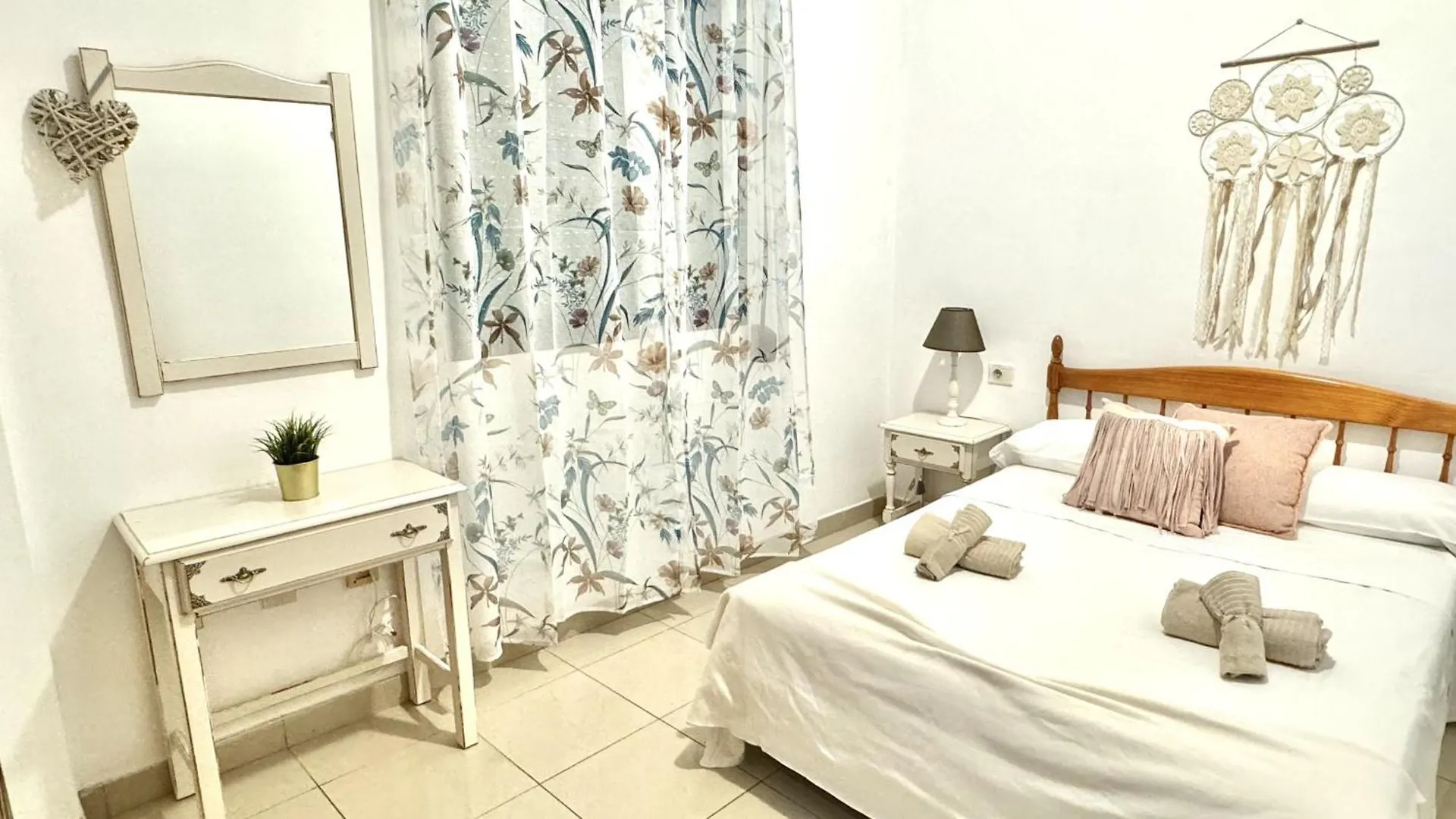 شقة Menendez Bohemian Dreams By Deihu Experiences لوس كريستيانوس